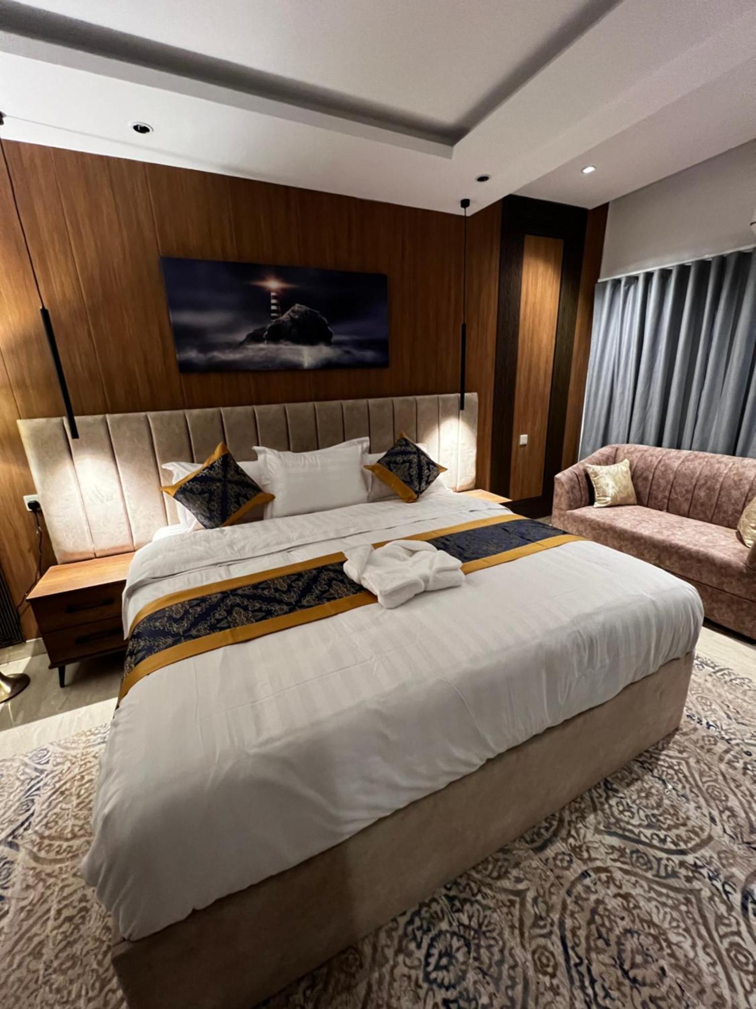 أجنحه الفرسان الفاخره Al Ula Exterior photo
